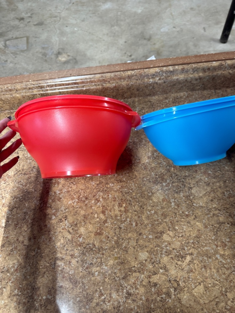 Tupperware Set of Red and Blue bowls